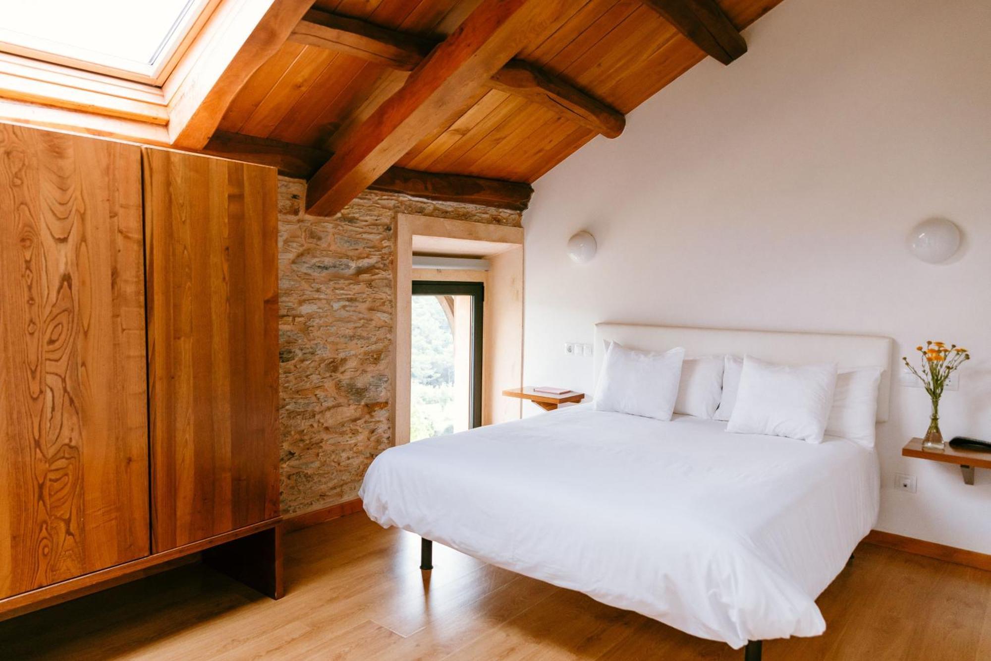 Hotel El Castano Dormilon Санта-Марта-де-Ортігейра Екстер'єр фото