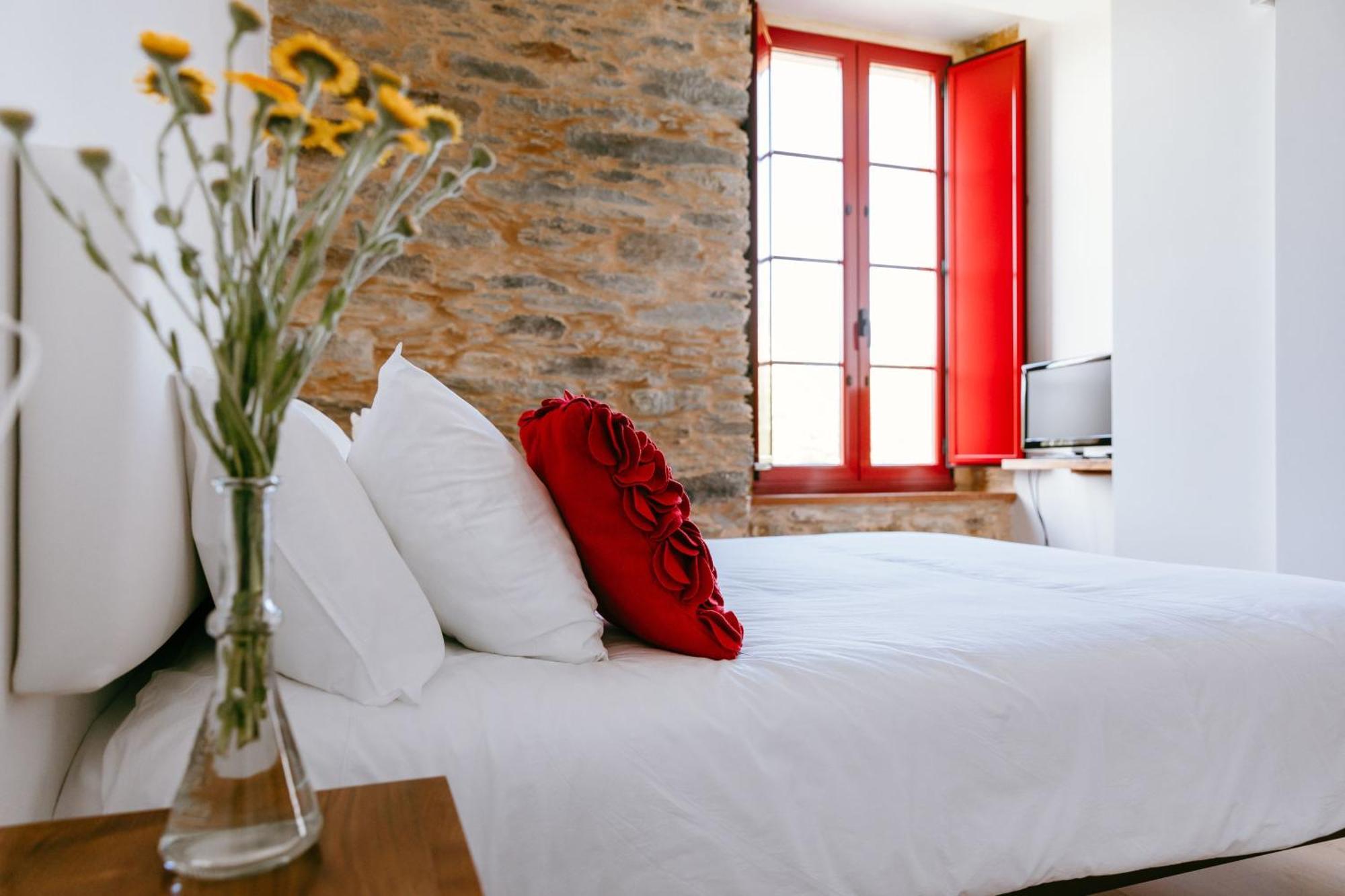 Hotel El Castano Dormilon Санта-Марта-де-Ортігейра Екстер'єр фото